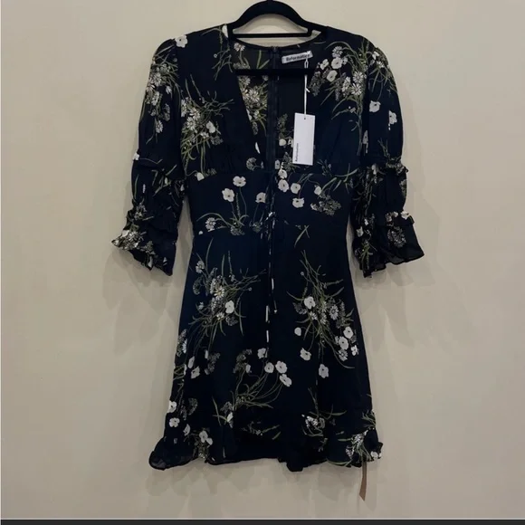 NWOT Reformation Laurelei Mini Dress, Veuve
